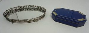 lot 32 image: Vintage Dresser Mirror and Tin full of Miniature Perfumes