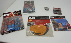 lot 47 image: StarWars Birthday Party Supplies