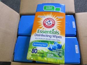 case of 6 arm and hammer essentials...