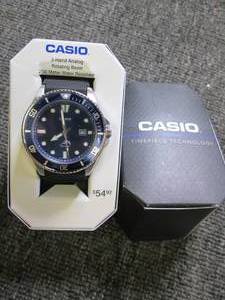 casio 3-hand analog rotating bezel ...