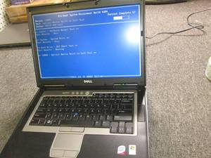 dell latitude laptop  powers on no...