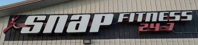 SNAP FITNESS Commercial Lighted Sign, Electricity Disconnected and Ready To Remove