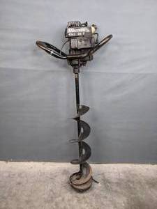 lot 51 image: Osceola Power Equipment Magnum Plus III Ice Auger 49cc U