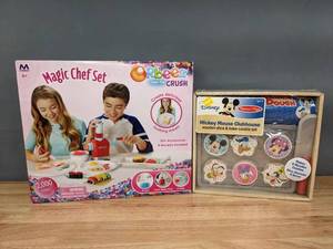 lot 143 image: New Orbeez Magic Chef Set and Mickey Mouse Wooden Slice and Bake Cookie Set   W