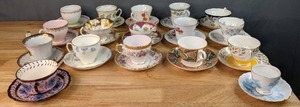 lot 189 image: (18) Teacups and Saucers by Crown Essex, Roslyn Fine Bone China, and Many Others W