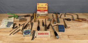 lot 274 image: Large Assortment of Vintage Tools M