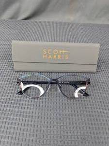 lot 173A image: New Scott Harris Glasses with Display Lens L