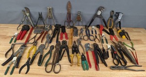 lot 286 image: Large Collection of Hand Tools Tin Snips, Heavy Duty Scissors, Needle Nose Pliers, Wire Cutters, Pliers, Vise Grips, and More  R