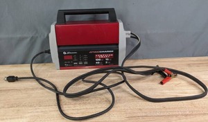 lot 162 image: Schumacher Speed Charge Model WM-1000A R
