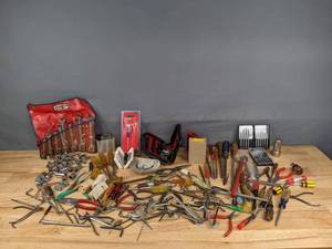 lot 304 image: A Variety of Tools Including Wrenches, Sockets, Precision Screwdrivers and More  R
