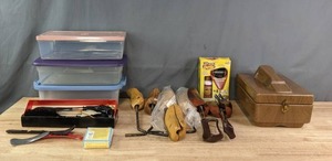 lot 353 image: Vintage Shoe Care Set and Other Shoes Care Accessories R