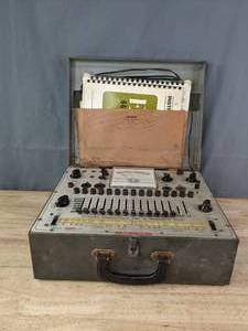 lot 345A image: EICO 667 Dynamic Conductance Tube Transistor Tester and Manual R