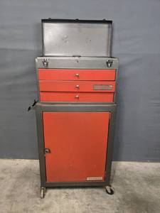 lot 387 image: Vintage Menard Tool Box Trolley   R