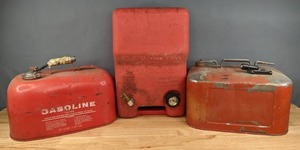 lot 381 image: Marine Tank 6.6 Gallon Gas Storage Can and (2) 6 Gallon Metal Gas Cans R