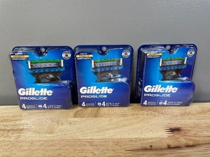 lot 59A image: 14 Brand New Gillette Proglide Razor Blades & 1 New Shaving Handle Q