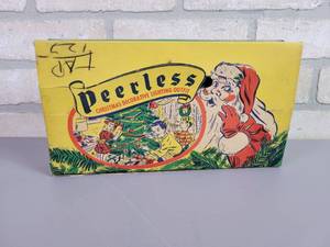 lot 42 image: Vintage GE Peerless Christmas Lights in Original Box