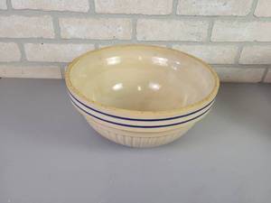 lot 55 image: Antique Redwing Stoneware Crown Bowl - Approx. 11 Diameter x 5 Tall
