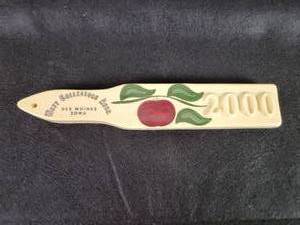 lot 99 image: 2000 Watt Ware Collectors Association Artists in the Park souvenir - Approx. 8 Long