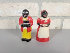 lot 105 image: Vintage F&F Mold and Dieworks Plastic Salt & Pepper Shakers Uncle Mose and Aunt Jemima - Approx. 3.5 Tall
