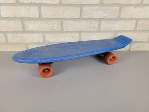lot 129 image: Vintage Roller Derby No. 30K Skateboard - Approx. 21.5 Long