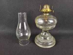 lot 145 image: Vintage Scovill Mfg. Co. Clear Pressed Glass Queen Anne No. 2 Oil Lamp - Approx. 17.5 Overall