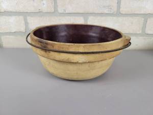 lot 160 image: Antique Stoneware Mixing Bowl w Handle - Approx. 8 x 3.5