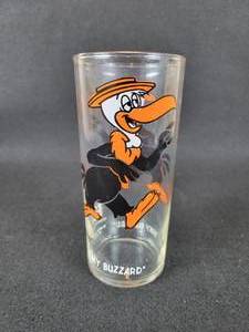 lot 178 image: 1973 Warner Bros. PEPSI Glass - Beaky Buzzard