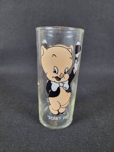 lot 174 image: 1973 Warner Bros. PEPSI Glass - Porky Pig