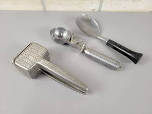 lot 186 image: Vintage Aluminum Ice Cream Scoops and EBALOY Ice Crusher