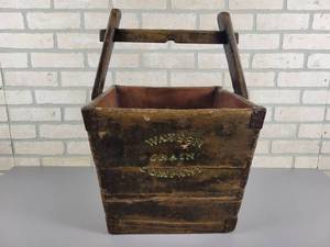 lot 29 image: WATSON GRAIN COMPANY Wood Grain Bucket - Approx. 22 x 15 x 15