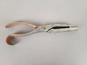 lot 212 image: Vintage Dettys Fish Gripper Plier - Cast Aluminum - Approx. 8.5 Long