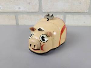lot 225 image: Vintage Tin Litho Wind-Up Pig Toy - Ace Imp. Co - Made in Japan
