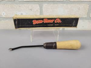lot 220 image: Vintage DEM-BART Gunsmithing Checkering Tool with Original Box