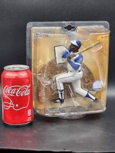 lot 77 image: McFarlanes Hank Aaron Action Figure