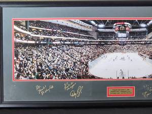 lot 32 image: WW Awesome Minnesota Wilds Inaugural Game October 11, 2000, Autographed Photo By The Team Owners