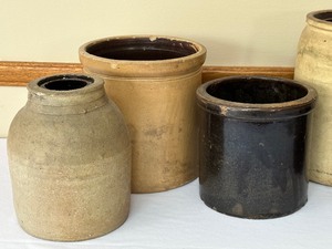 lot 22 image: Variety of Vintage Crocks