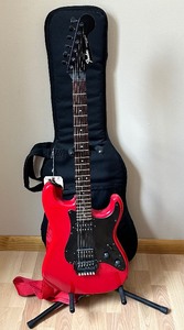 lot 6 image: Fender Stratocaster Guitar