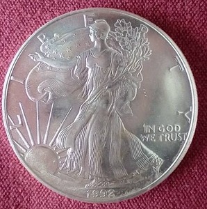 lot 3 image: 1992 1 Oz. American Silver Eagle
