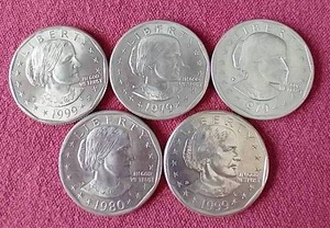lot 16 image: (5) Susan B. Anthony $1 Coins
