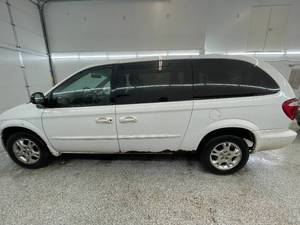 2003 Dodge Grand Caravan Sport - 2 OWNERS - AWD