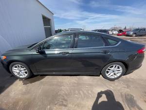 2015 Ford Fusion SE - 1 OWNER