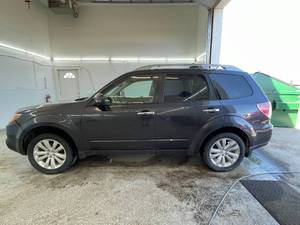 2012 Subaru Forester 2.5X Touring - AWD