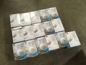 Lot of 8210 Plus N95 Performance Paint Prep Disposable Respirator (20-Pack) by 3M Customer Returns See Pictures