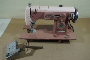 Vintage Kenmore Model 605 Sewing Machine