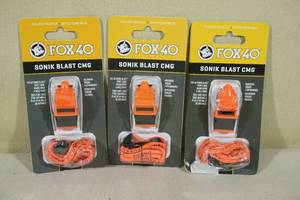 3 Fox 40 Sonik Blast CMG Whistles