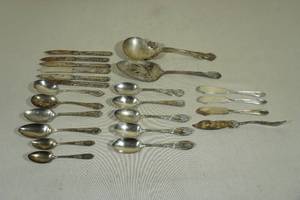 Assorted Silverplate Flatware - Wm Rogers, Oneida