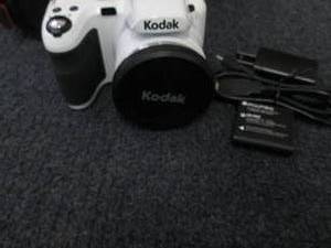 LB-Kodak PIXPRO AZ401 16MP 40x Zoom...