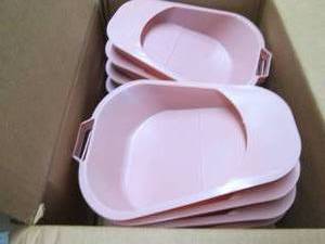 2 Cases Medegen Bedpan, Fracture, R...