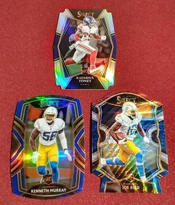 lot 35 image: (3) Select Die-Cut Rookie Cards