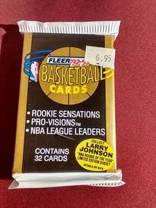 lot 129 image: Unopened 1992-93 Fleer Basketball Cello Pack - Shaq Rookie Year